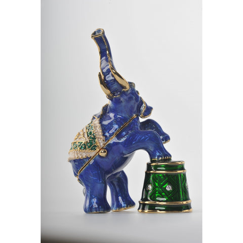 Blue elephant by Keren Kopal