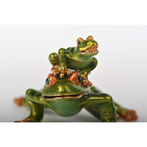 Frogs family by Keren Kopal