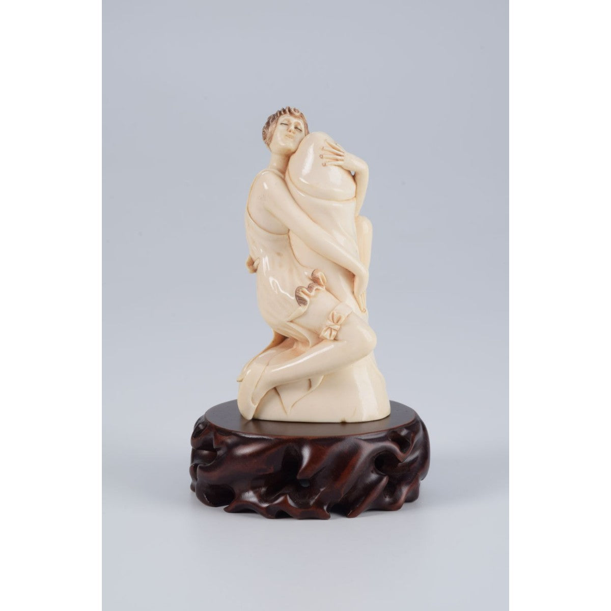 Mammoth Ivory- Erotic scene- Woman and a cock